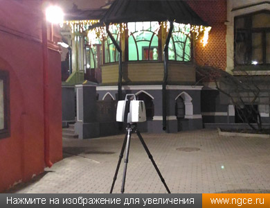 Лазерный сканер Leica ScanStation P40 производит обмеры на территории музея имени Бахрушина для реставрации