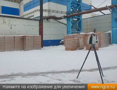 Лазерное сканирование цеха завода выполняет 3D система Leica ScanStation P40 для подготовки проекта реконструкции