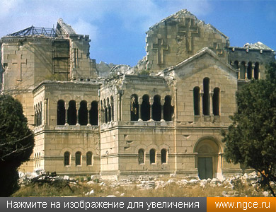 Руины Владимирского собора в Херсонесе Таврическом во время работ по реставрации. Фото середины 1990-х годов