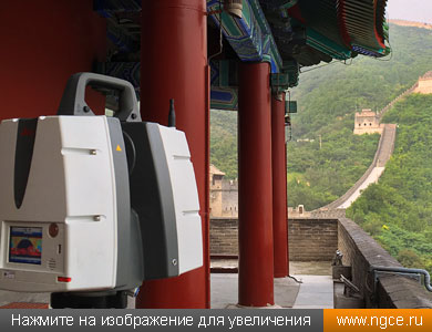 Лазерное сканирование внутри исторического сооружения над воротами Великой Китайской стены для видеомэппинга